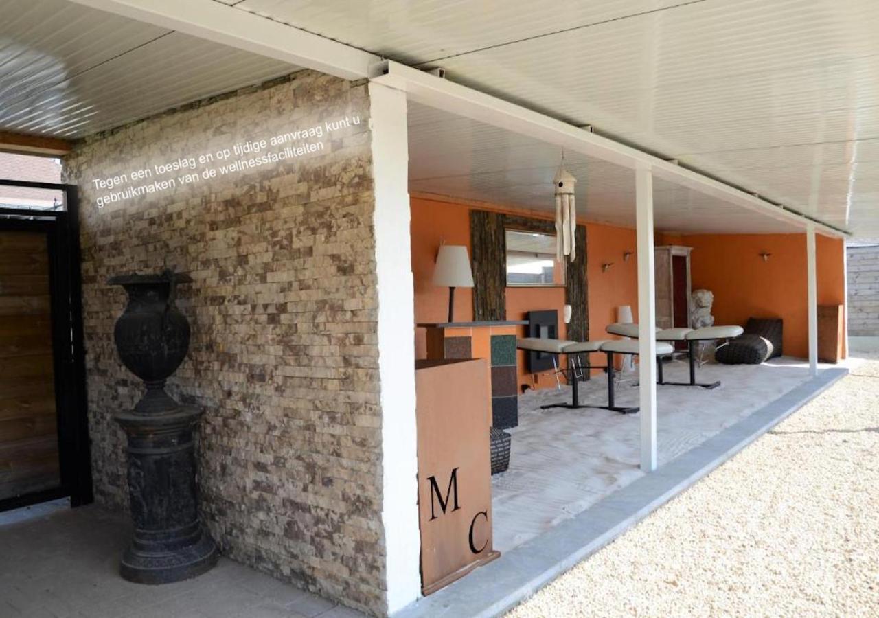 Hotel Monte Cristo Hoeselt Bagian luar foto