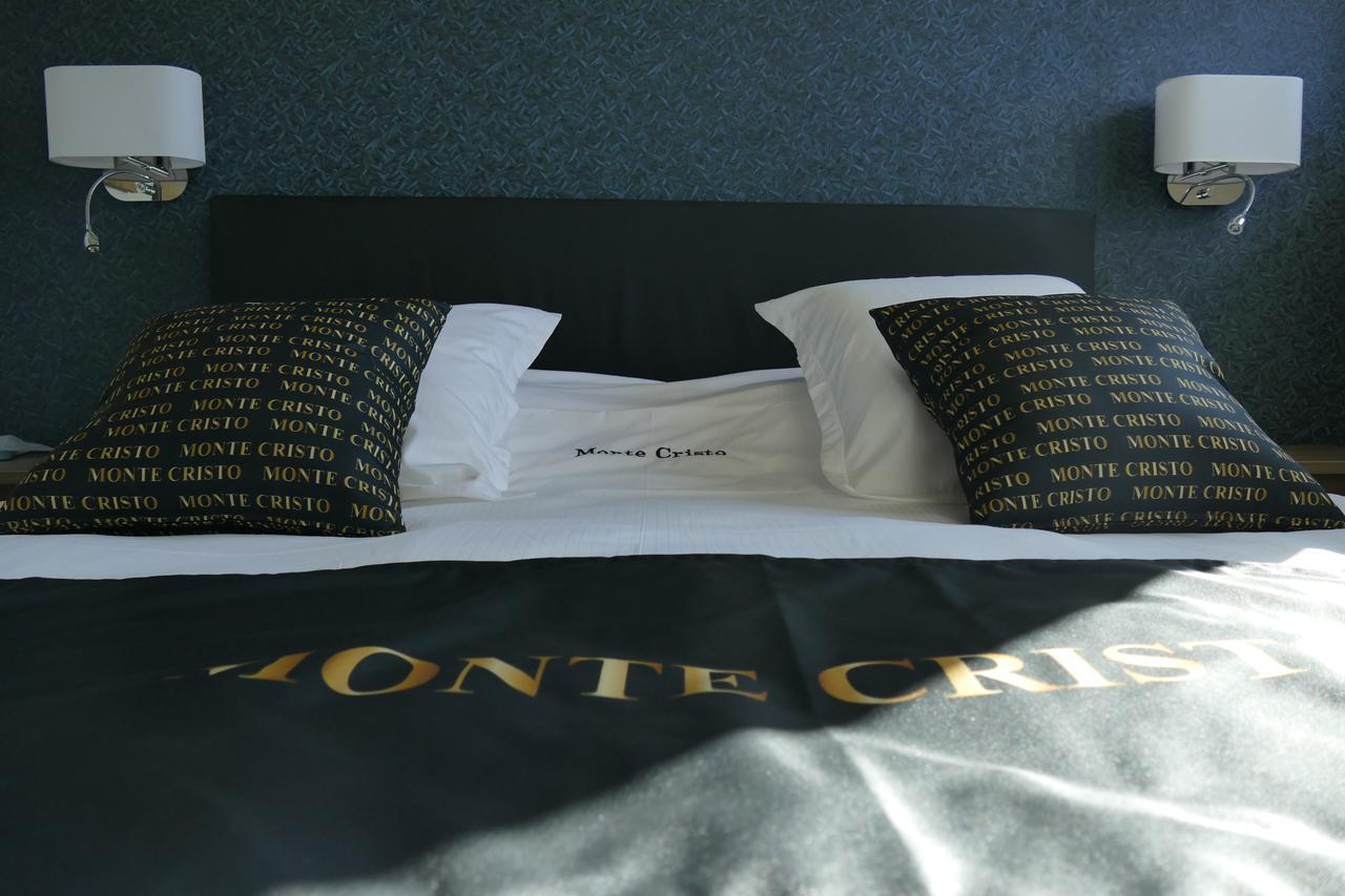 Hotel Monte Cristo Hoeselt Bagian luar foto